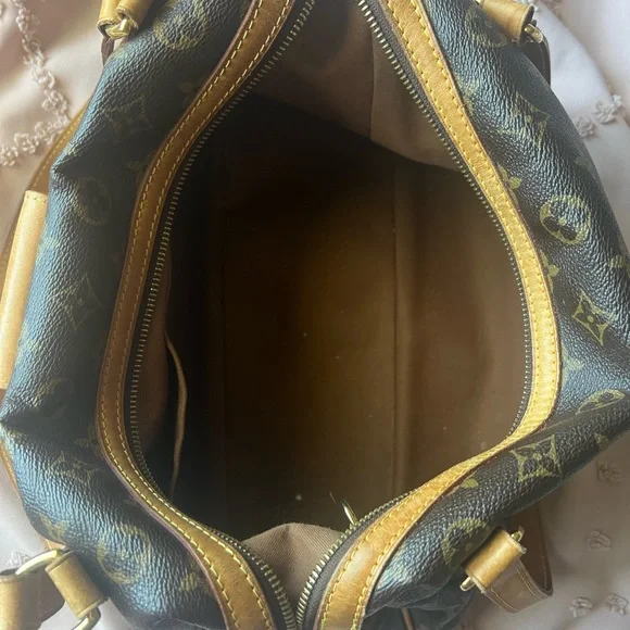 AUTHENTIC Louis Vuitton Purse - Picture 6 of 7